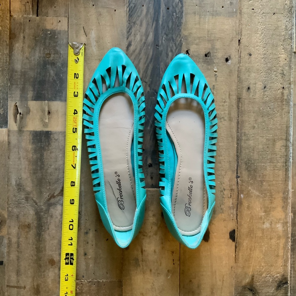 ModCloth Retro flats - Picture 7 of 12